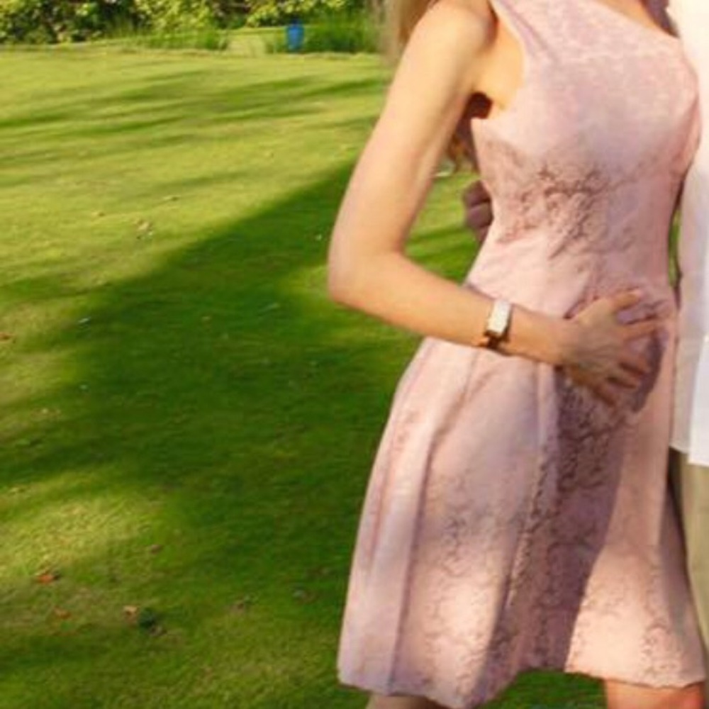 One shoulder pink dress